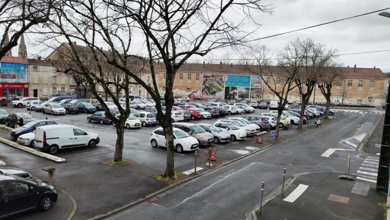 Votre Escale - Calliope Niort Buitenkant foto