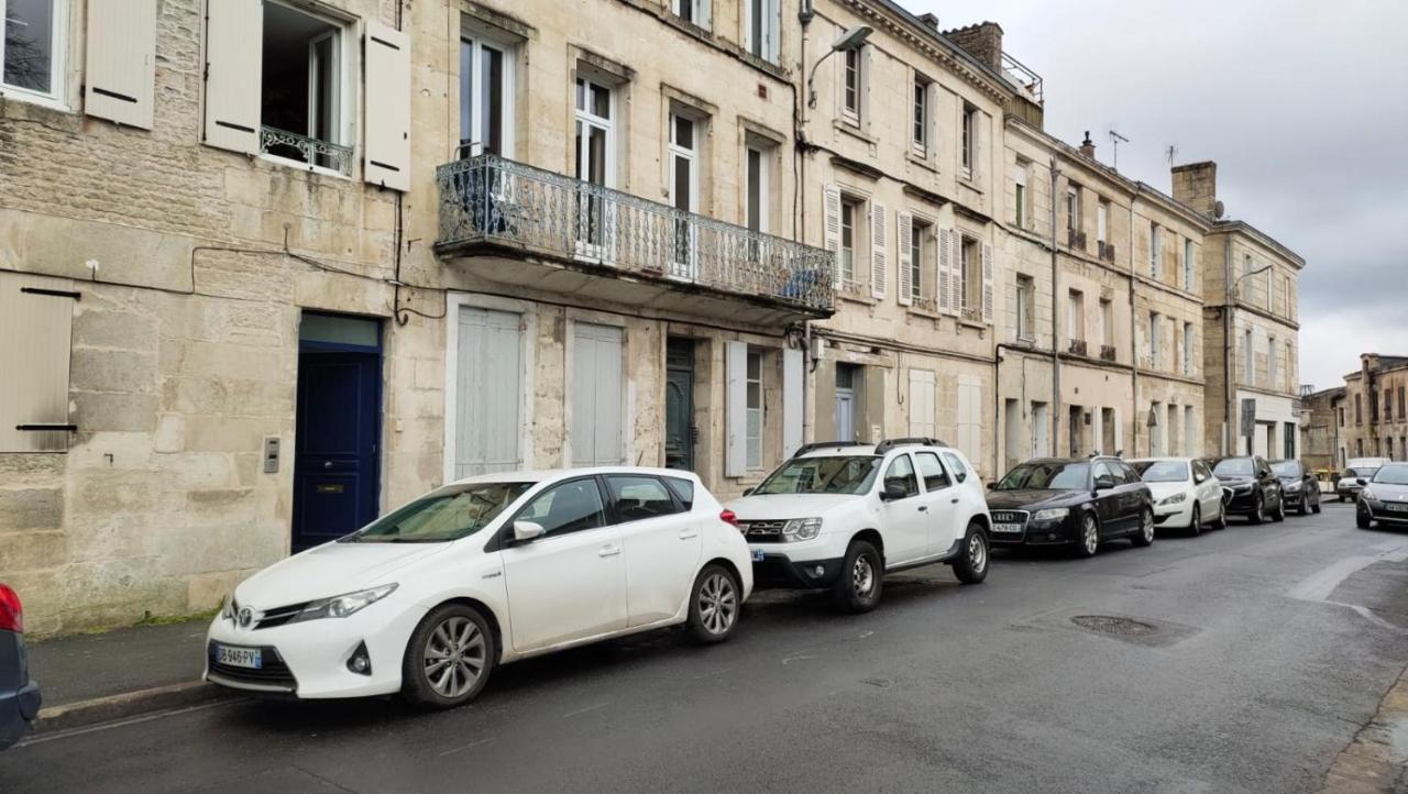 Votre Escale - Calliope Niort Buitenkant foto